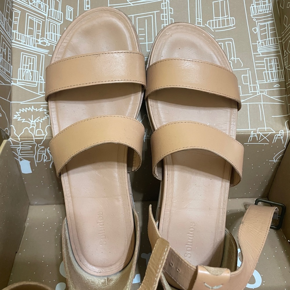 Saludos Tan Leather Sandal